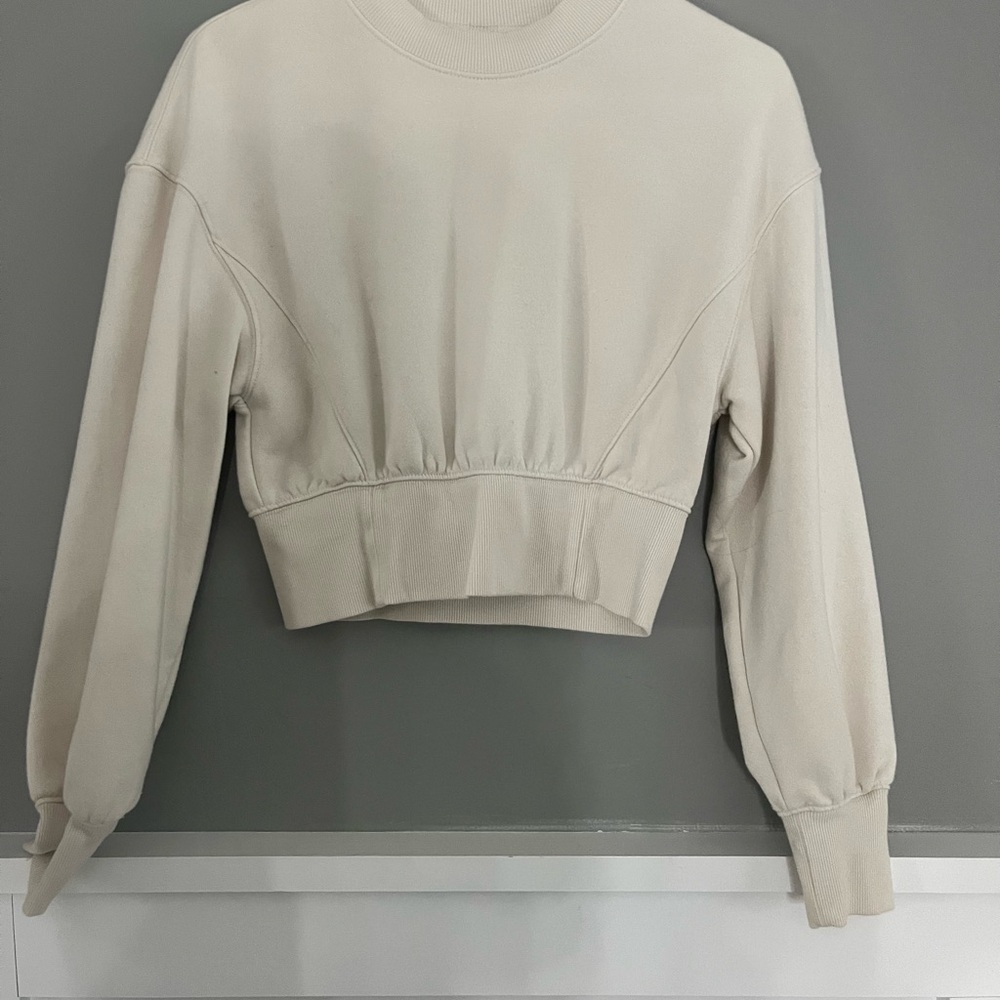 Cream Women's Cropped Sweatshirt